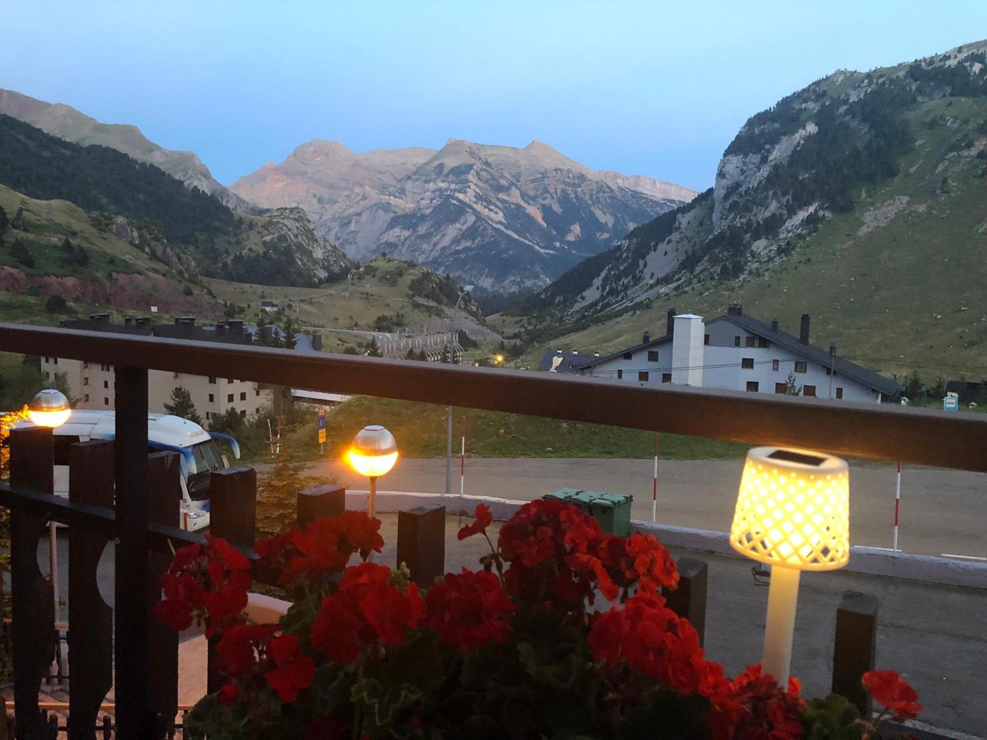 Hotel Edelweiss Канданчу Экстерьер фото